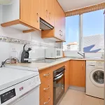 Con Parking Y Piscina Appartement